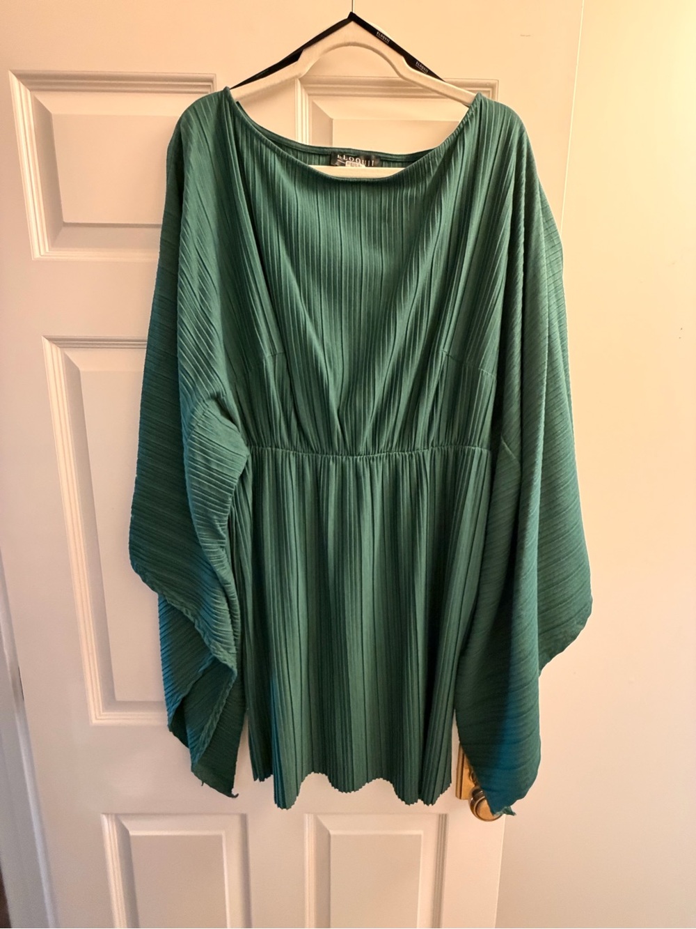 Eloquii Green Pleated Kimono Sleeve Tunic